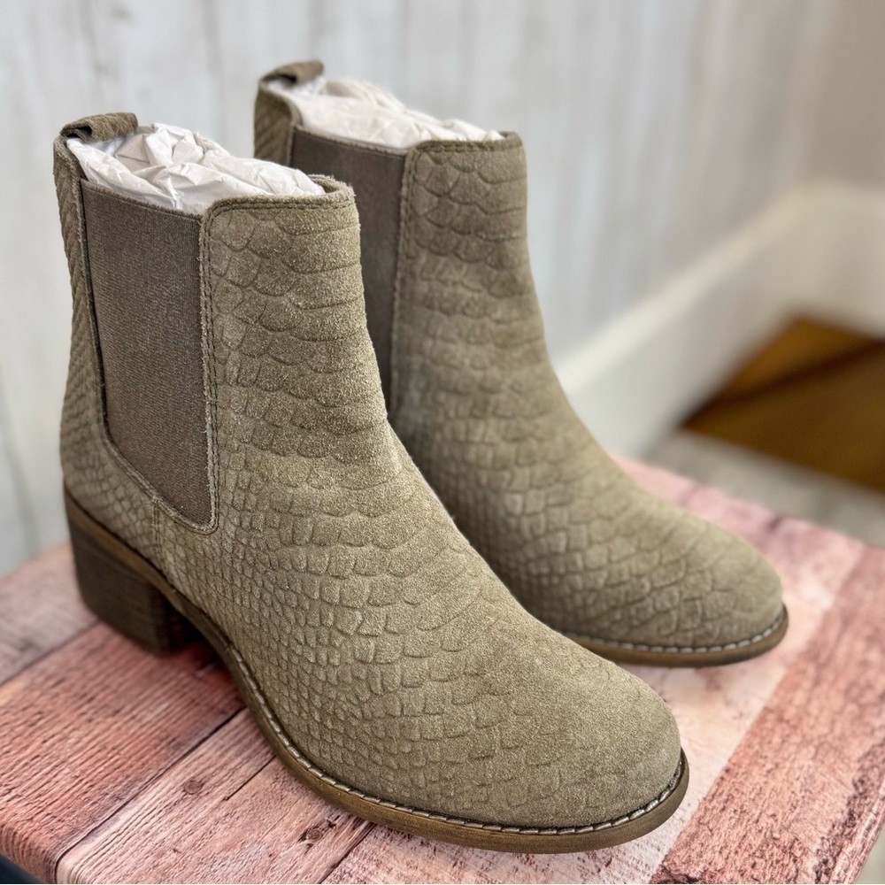 Diba | Suede Snake Skin Tan Ankle Booties